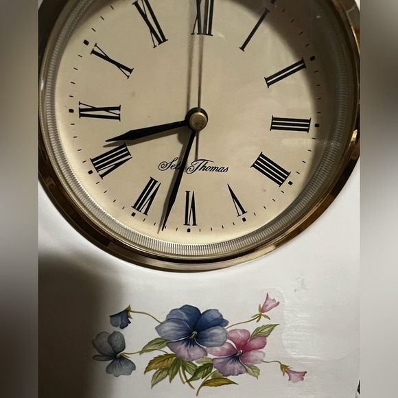 Vintage Seth Thomas Coventry Mantle Clock Ceramic Floral England Cottage 8.5” - Picture 2 of 11